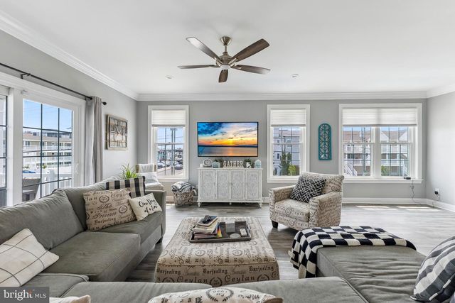 2410 S SURF AVE AVE, North Wildwood, NJ 08260