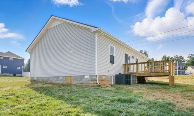 1178 Tybee Dr, Clarksville, TN 37042