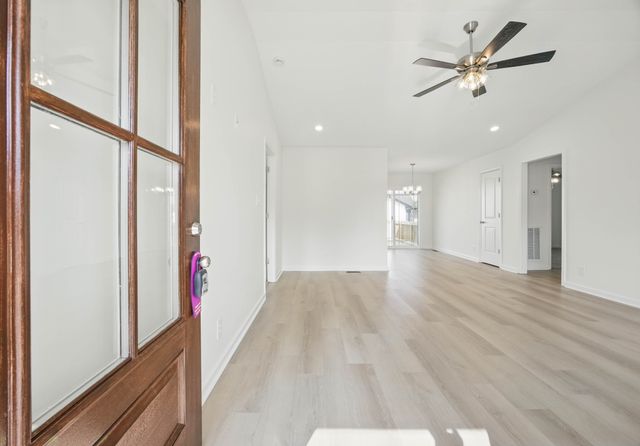 1178 Tybee Dr, Clarksville, TN 37042