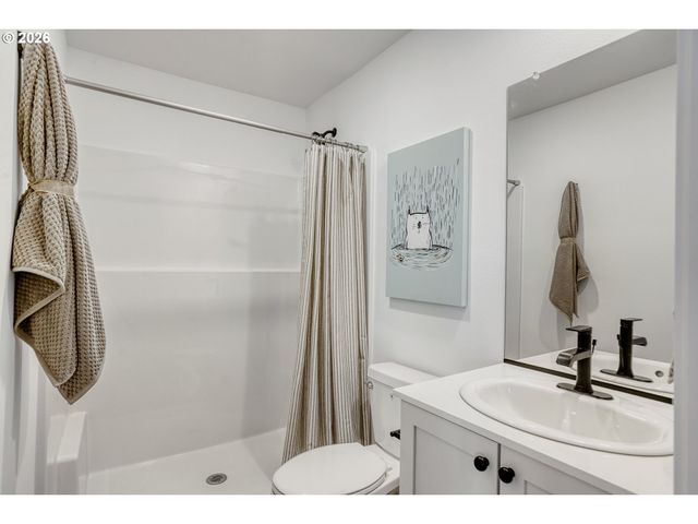 5721 Basalt Ct, Springfield, OR 97478