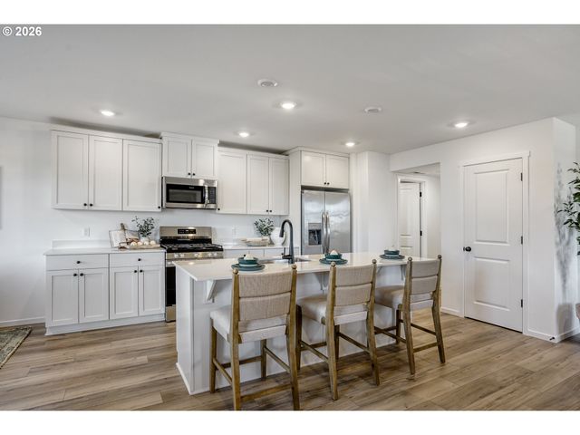 5721 Basalt Ct, Springfield, OR 97478