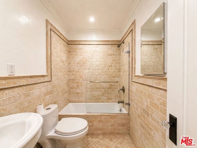 1028 12th Street 3, Santa Monica, CA 90403