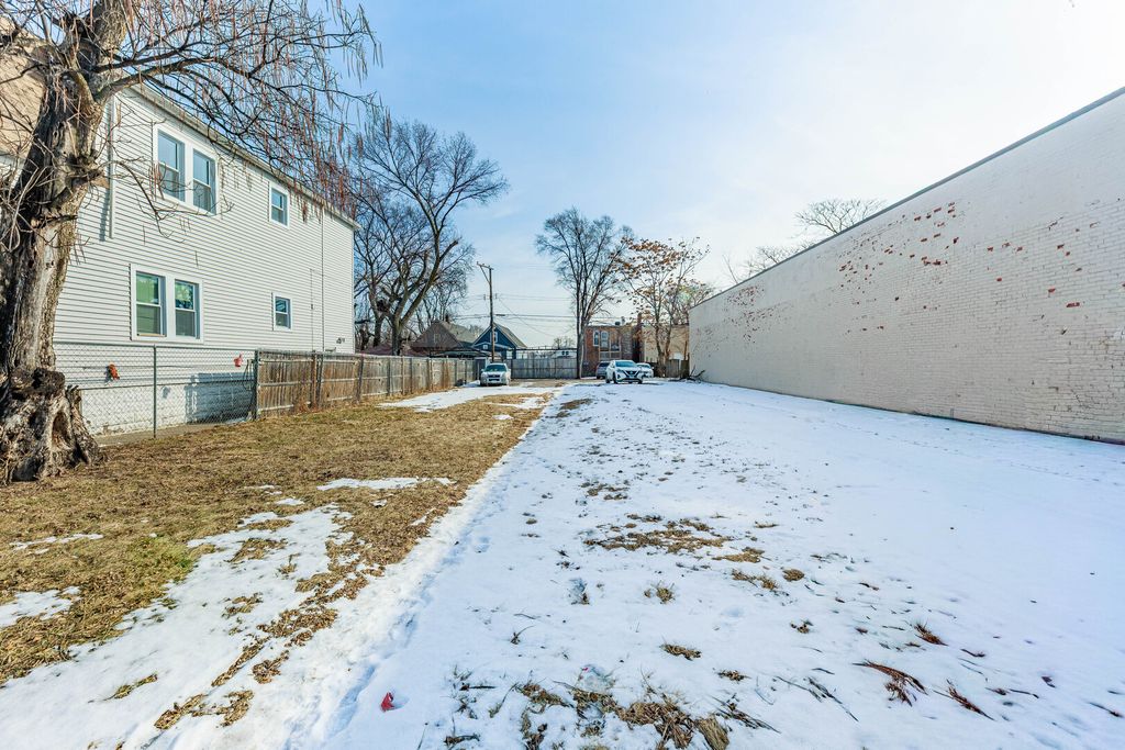 7417 S RACINE Avenue, Chicago, IL 60620