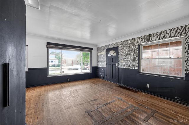 1499 Clovernoll Drive, North College Hill, OH 45231
