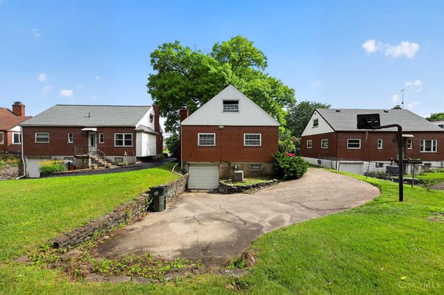 1499 Clovernoll Drive, North College Hill, OH 45231