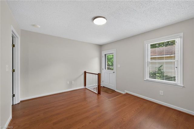 515 E Willowbrook Drive, Burlington, NC 27215