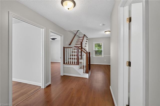515 E Willowbrook Drive, Burlington, NC 27215