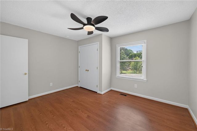 515 E Willowbrook Drive, Burlington, NC 27215