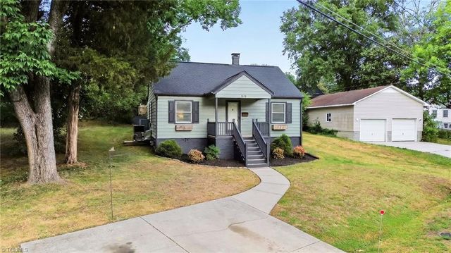 515 E Willowbrook Drive, Burlington, NC 27215