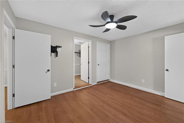 515 E Willowbrook Drive, Burlington, NC 27215