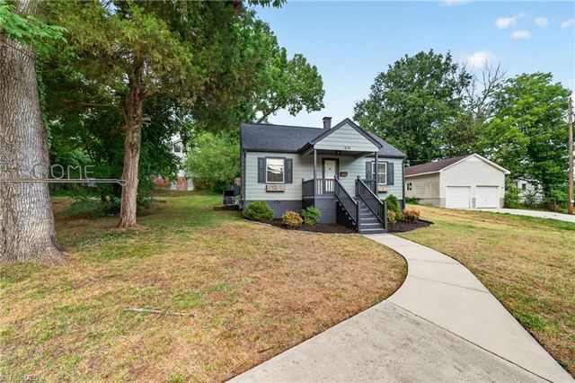 515 E Willowbrook Drive, Burlington, NC 27215