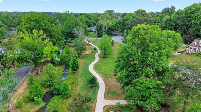 515 E Willowbrook Drive, Burlington, NC 27215