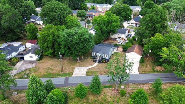 515 E Willowbrook Drive, Burlington, NC 27215