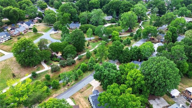 515 E Willowbrook Drive, Burlington, NC 27215