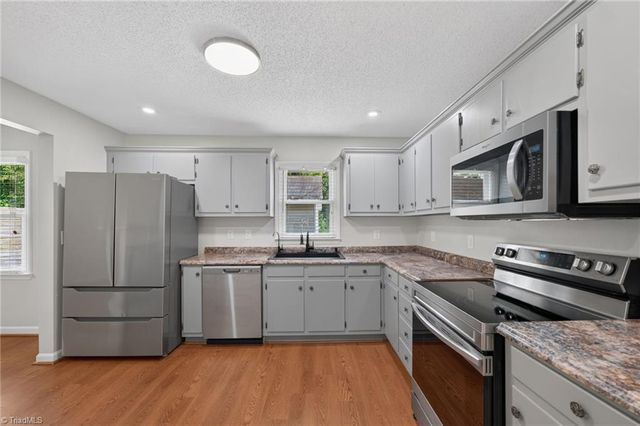 515 E Willowbrook Drive, Burlington, NC 27215
