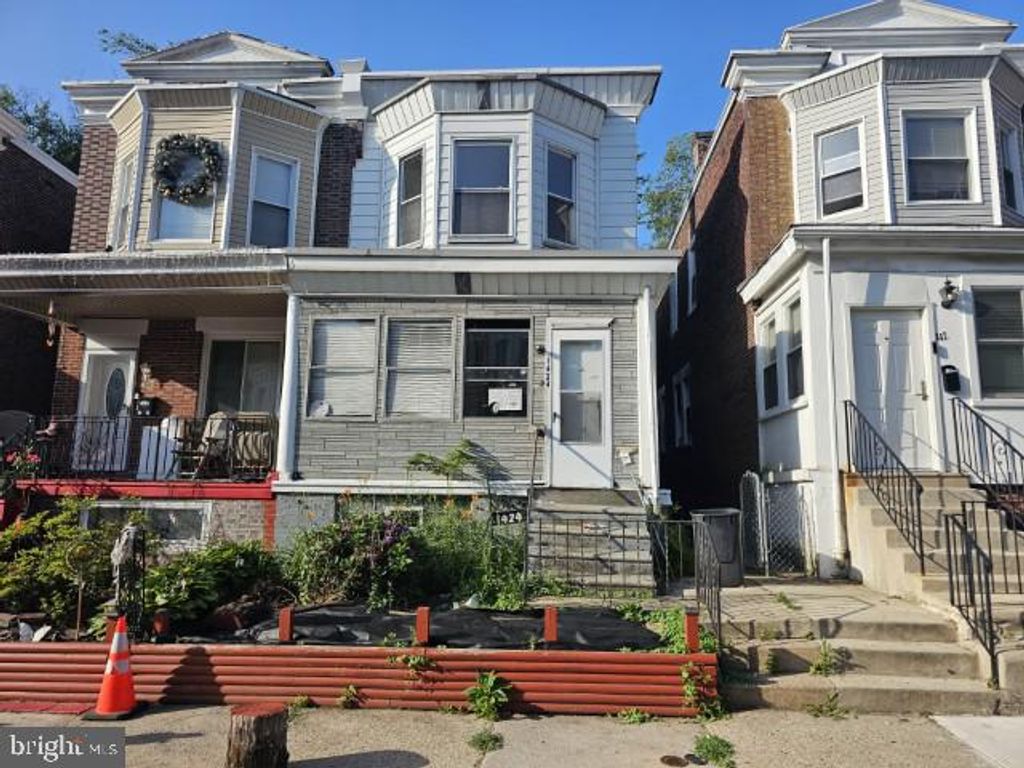 1424 W SPARKS ST, PHILADELPHIA, PA 19141 — exterior