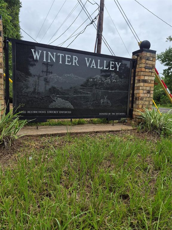 380 County Road 6494, Dayton, TX 77535