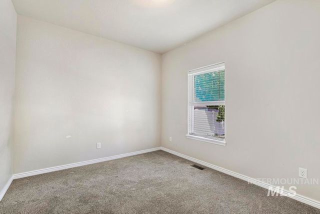 1036 Terra Ave, Twin Falls, ID 83301