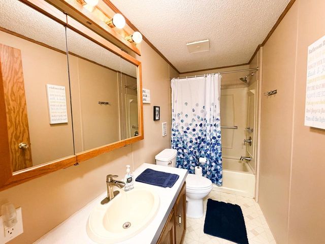 W6253 39th Street, New Lisbon, WI 53950