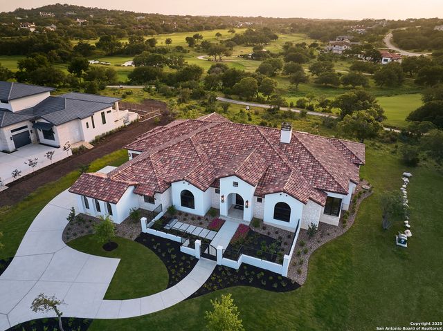 3728 Clubs Dr, Boerne, TX 78006