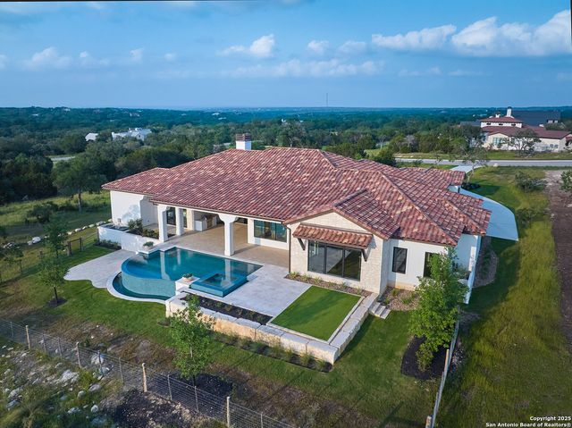 3728 Clubs Dr, Boerne, TX 78006