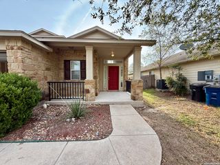 558 BRIGGS DR, New Braunfels, TX 78130