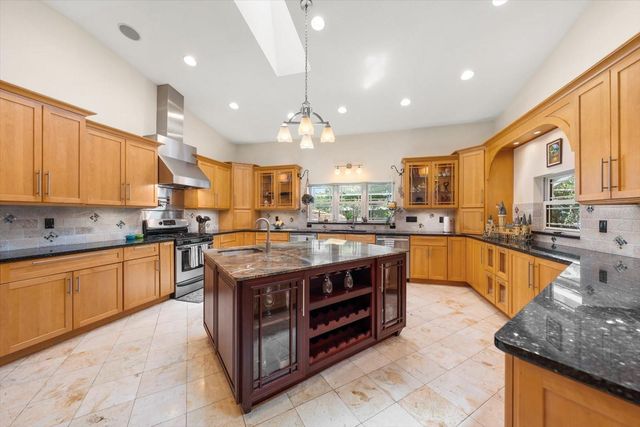 2400 SHERWOOD LANE, Clearwater, FL 33764