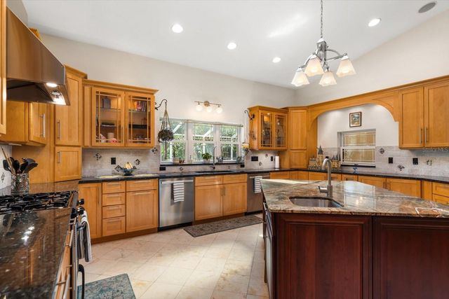 2400 SHERWOOD LANE, Clearwater, FL 33764