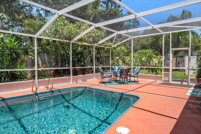 2400 SHERWOOD LANE, Clearwater, FL 33764