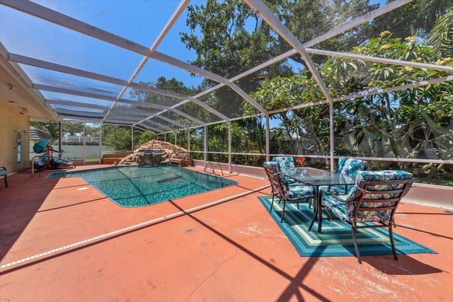 2400 SHERWOOD LANE, Clearwater, FL 33764