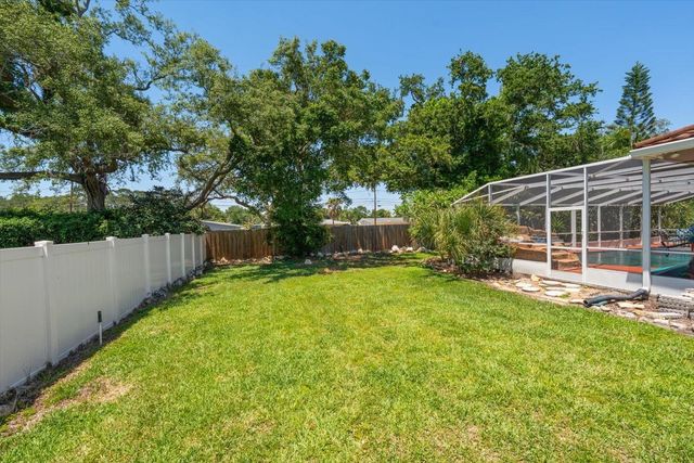 2400 SHERWOOD LANE, Clearwater, FL 33764