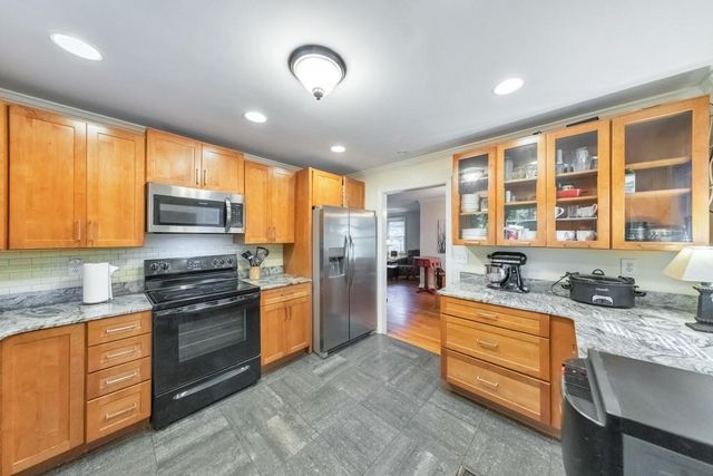 798 Pinehill Drive SE, Smyrna, GA 30080
