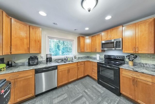 798 Pinehill Drive SE, Smyrna, GA 30080