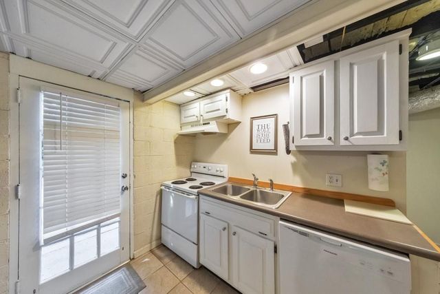 798 Pinehill Drive SE, Smyrna, GA 30080