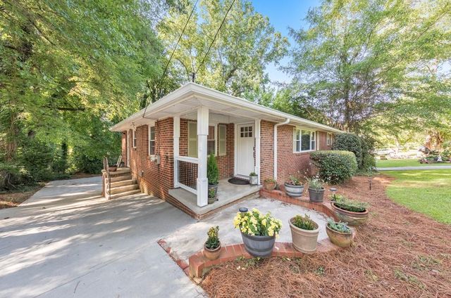 798 Pinehill Drive SE, Smyrna, GA 30080