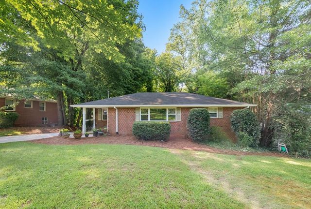 798 Pinehill Drive SE, Smyrna, GA 30080