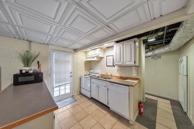 798 Pinehill Drive SE, Smyrna, GA 30080