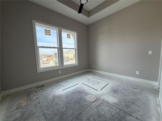 1153 SW Whitby Drive, Lee's Summit, MO 64083