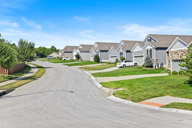 1153 SW Whitby Drive, Lee's Summit, MO 64083