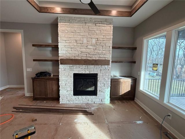 1153 SW Whitby Drive, Lee's Summit, MO 64083