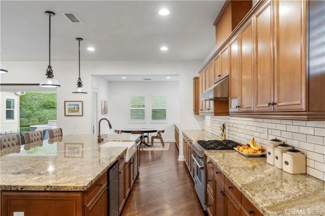 24949 Old Stone Way, Stevenson Ranch, CA 91381