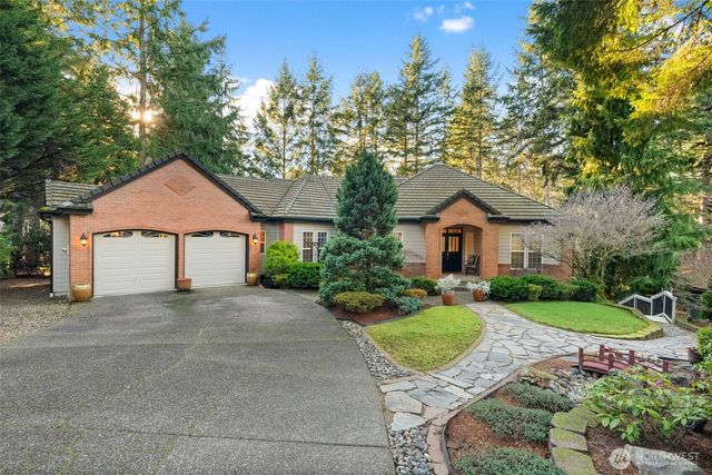13106 Bracken Fern Drive NW, Gig Harbor, WA 98332