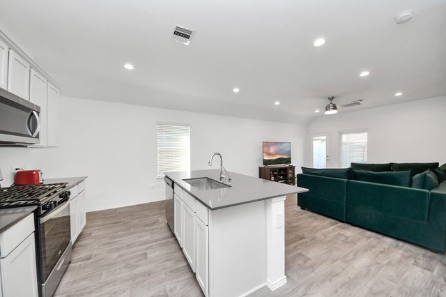 20122 Sienna Green Drive, Hockley, TX 77447