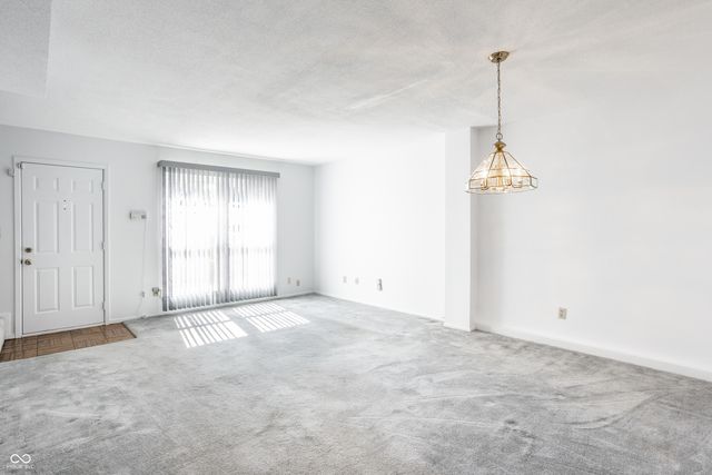 5518 Greenview Drive, Indianapolis, IN 46220