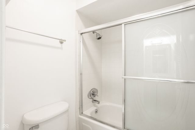 5518 Greenview Drive, Indianapolis, IN 46220