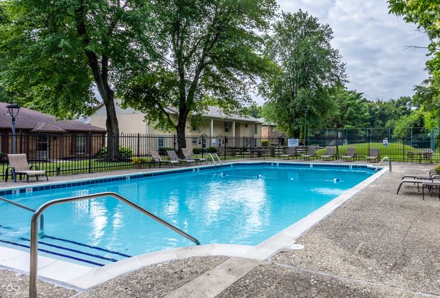5518 Greenview Drive, Indianapolis, IN 46220