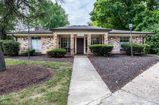 5518 Greenview Drive, Indianapolis, IN 46220