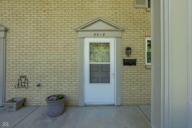 5518 Greenview Drive, Indianapolis, IN 46220