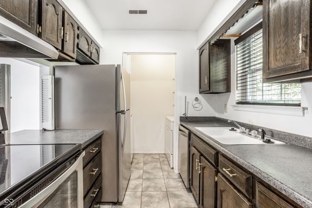 5518 Greenview Drive, Indianapolis, IN 46220