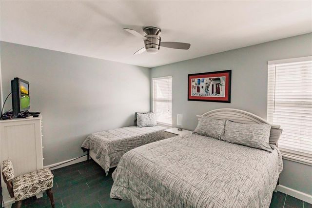 6053 E PEPPERTREE WAY 118, Sarasota, FL 34242